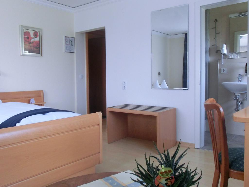 Hotel Haus Nachtigall - B&B Uedem Zimmer foto